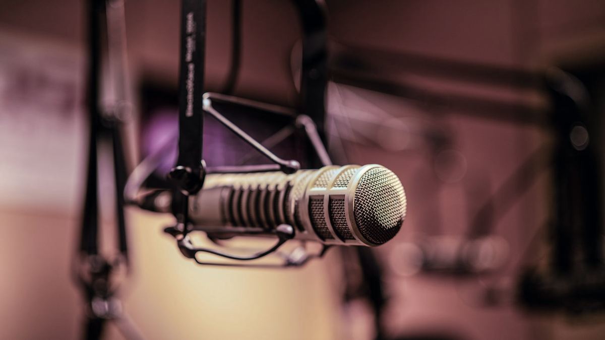 Microfone de estúdio de rádio